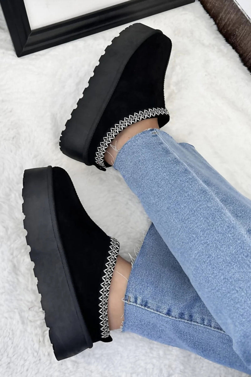 Greer - Cushioned Footbed